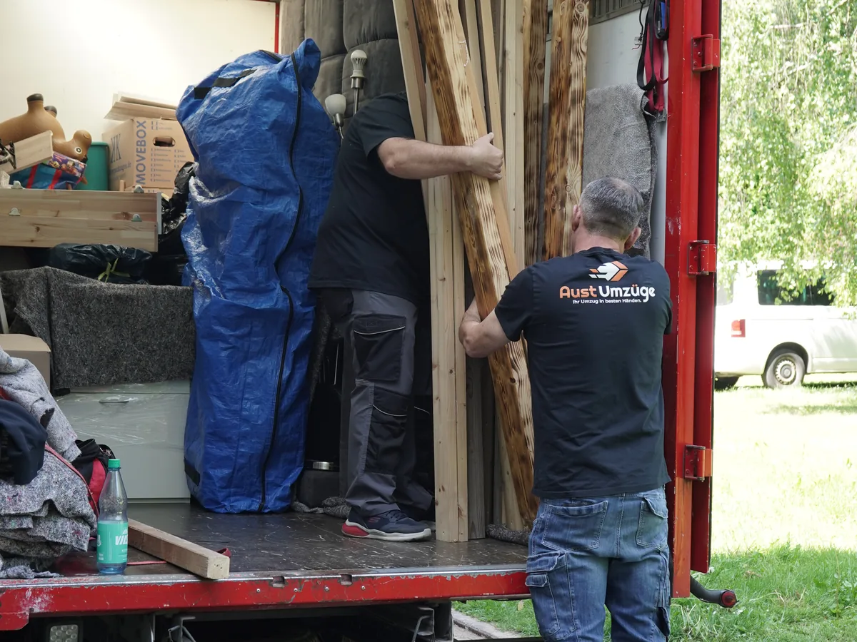 Einlagerung Hildesheim – Möbel geschützt verpackt für die Lagerung