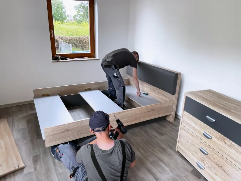 Küchenmontage Hildesheim – Fachgerechter Möbelaufbau durch Monteur